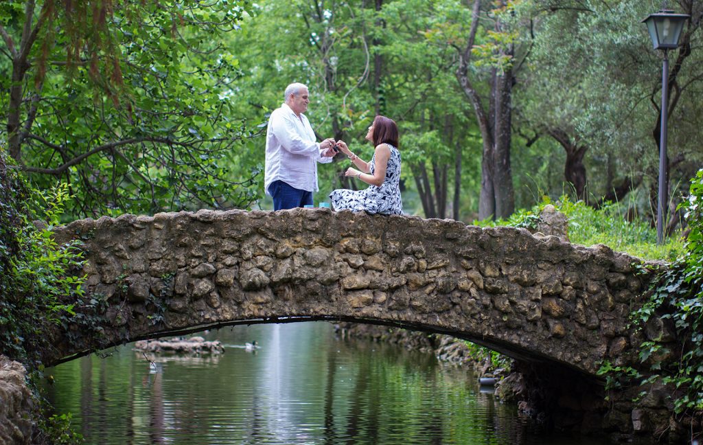 El puente de isleta de los pájaros es uno de los mejores lugares de Sevilla para pedir la mano.